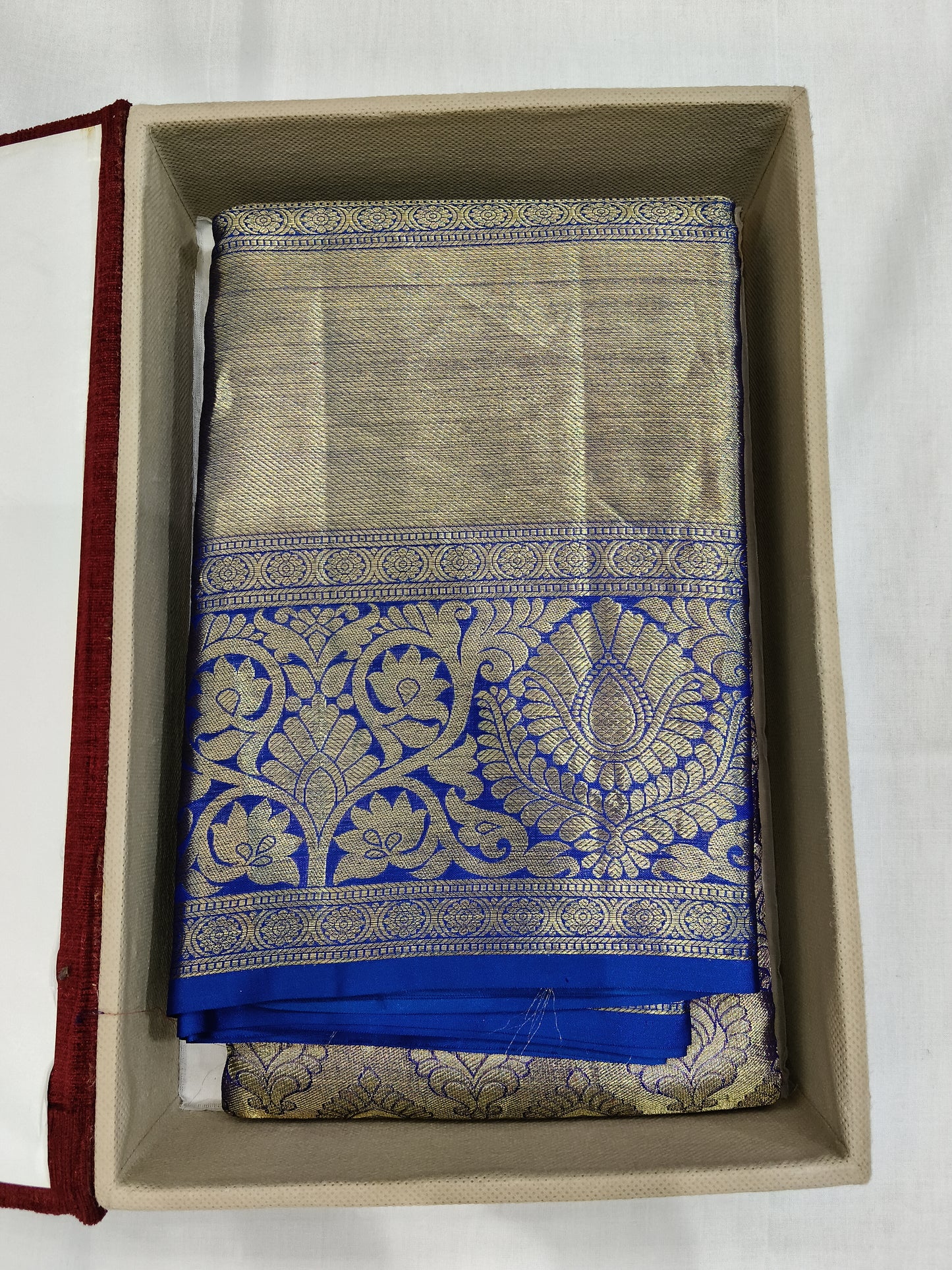 Pure silk mark certificated