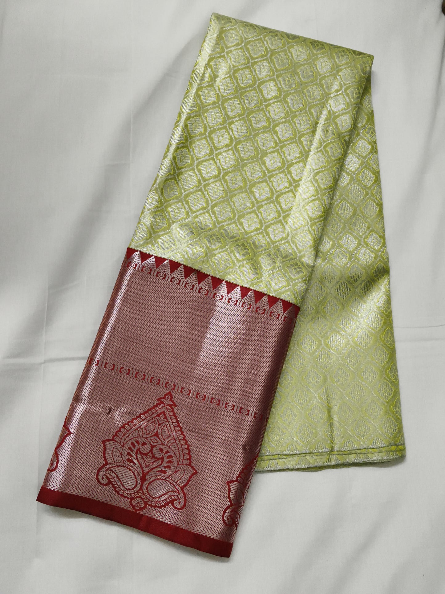 Pattu lehenga with blouse (free size)