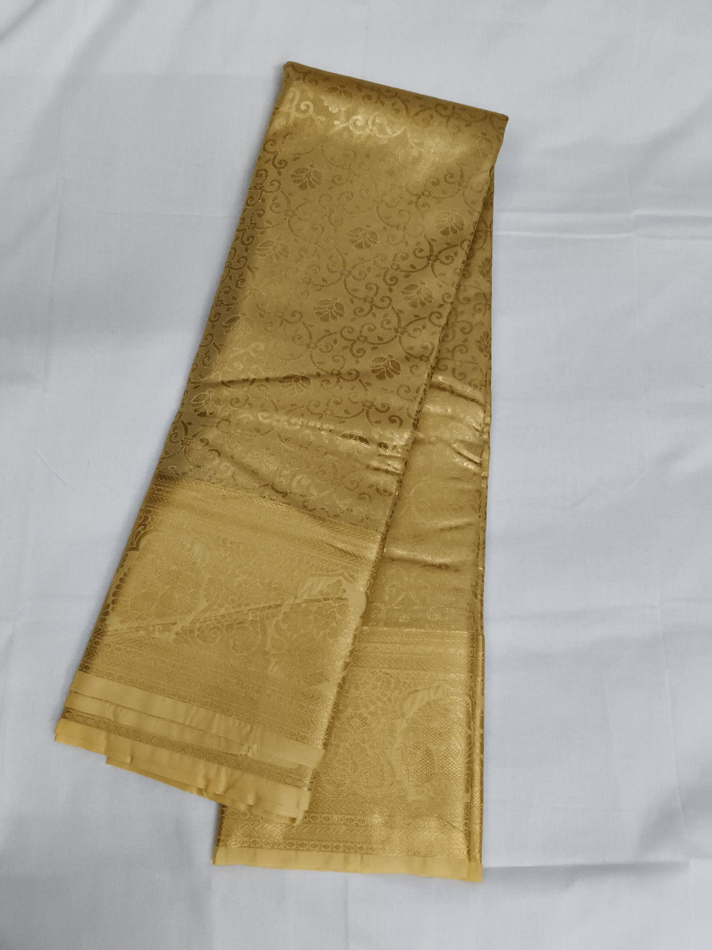 Taniyawar pattu sarees
