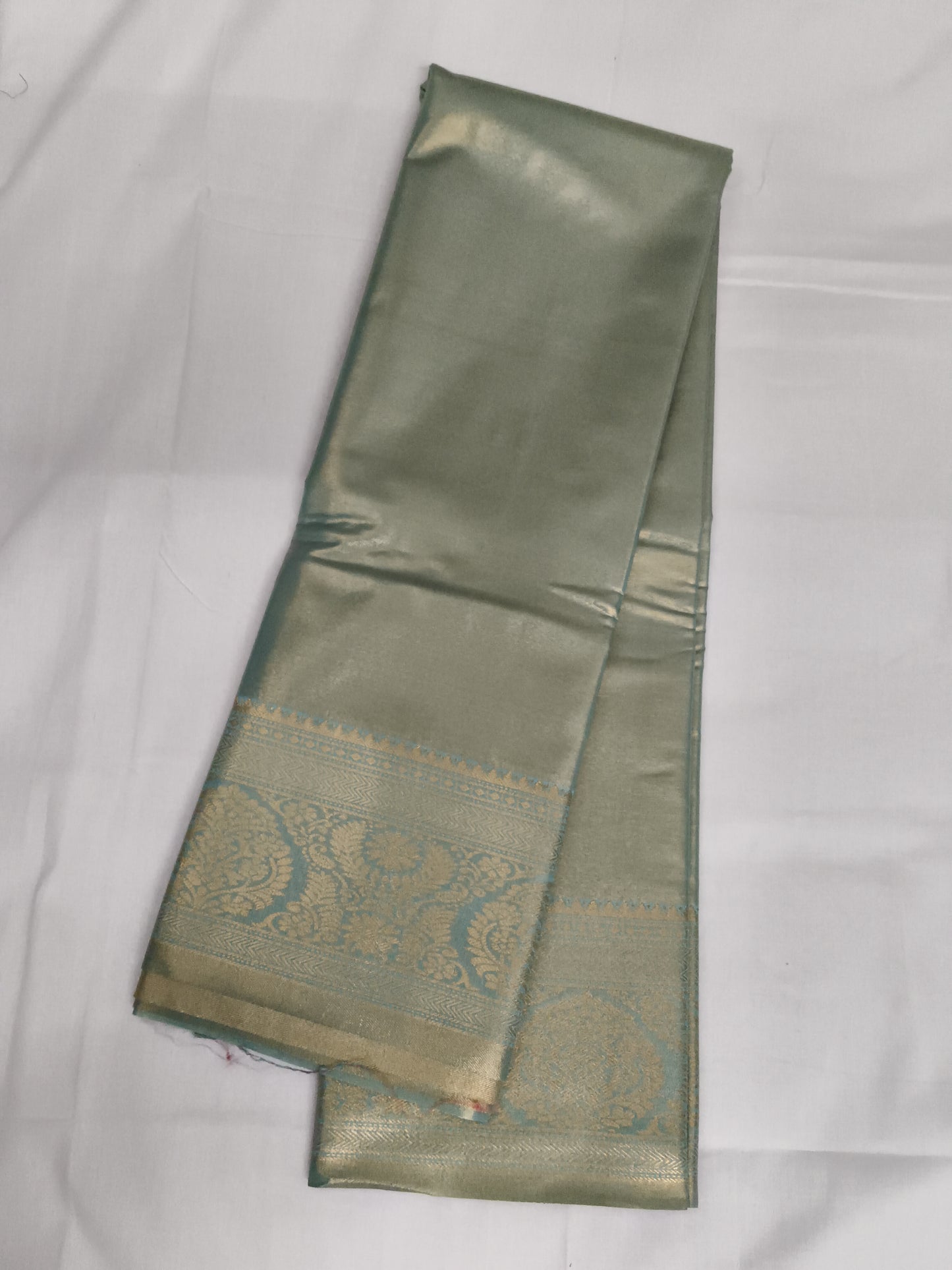 Taniyawar pattu sarees