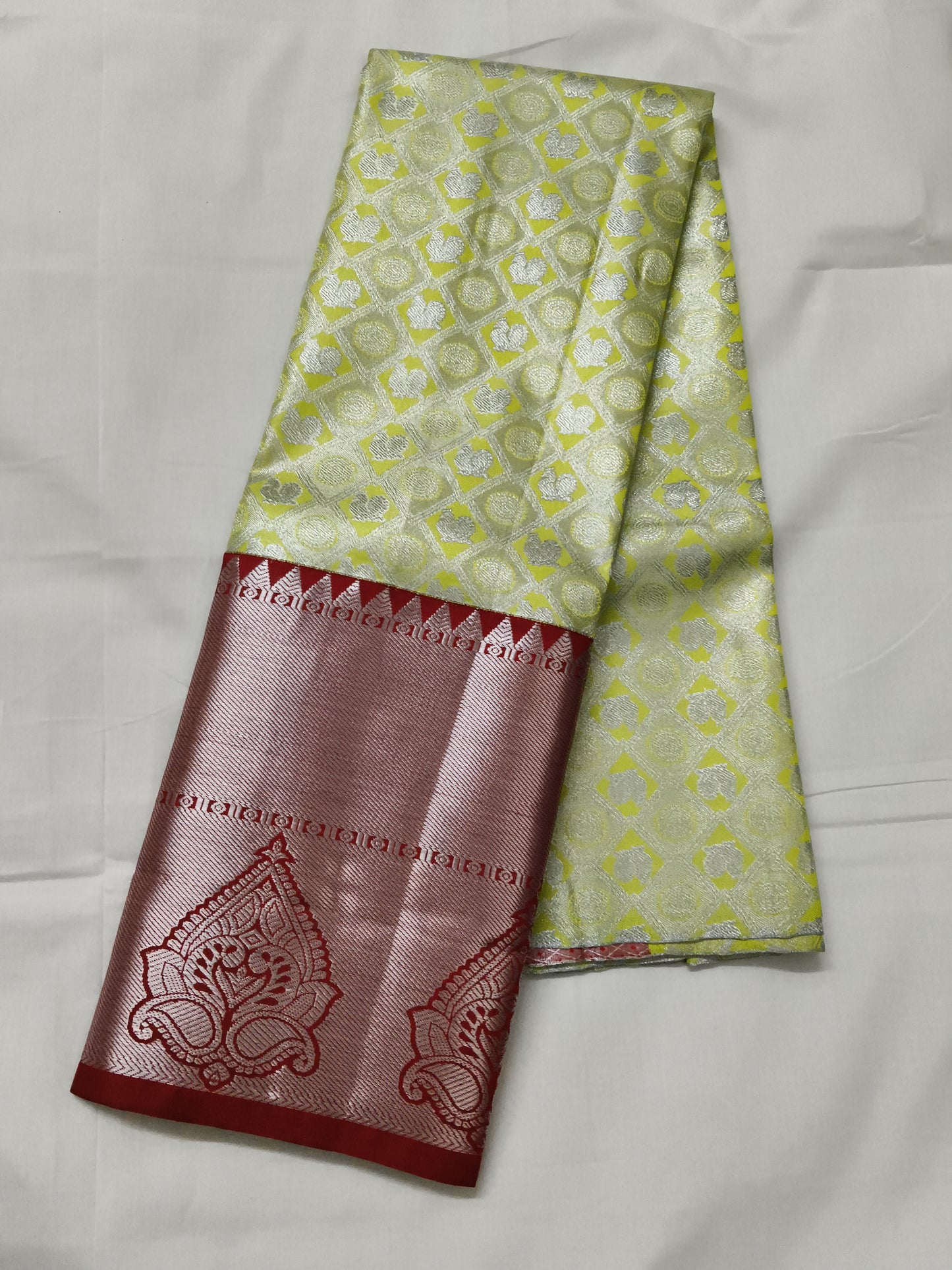 Pattu lehenga with blouse (free size)