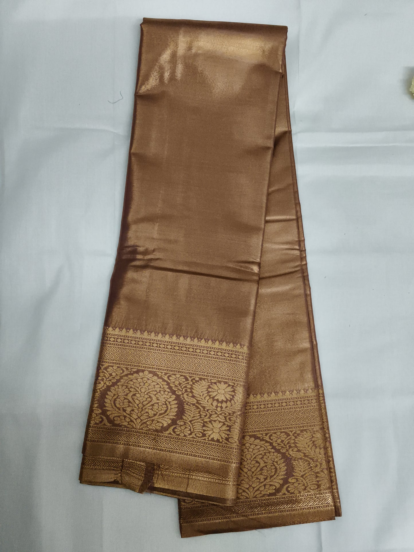 Taniyawar pattu sarees