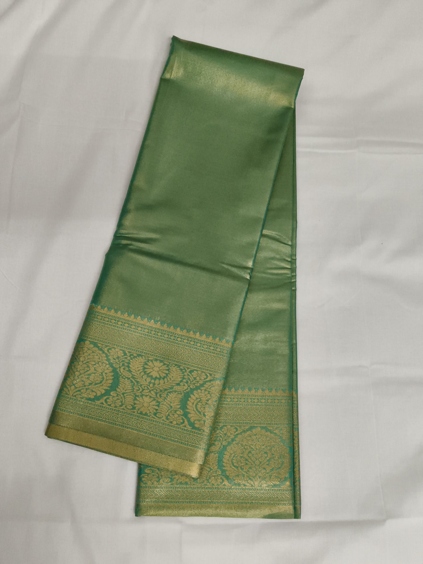 Taniyawar pattu sarees