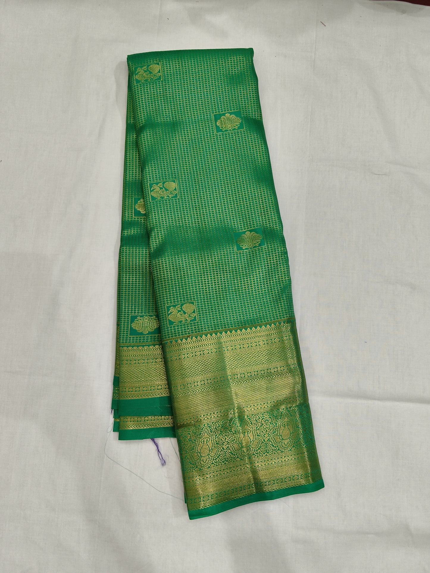 Kanchi pattu silks (semi)